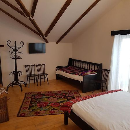Satu Muscelean Hotell Albestii de Muscel Rum bild