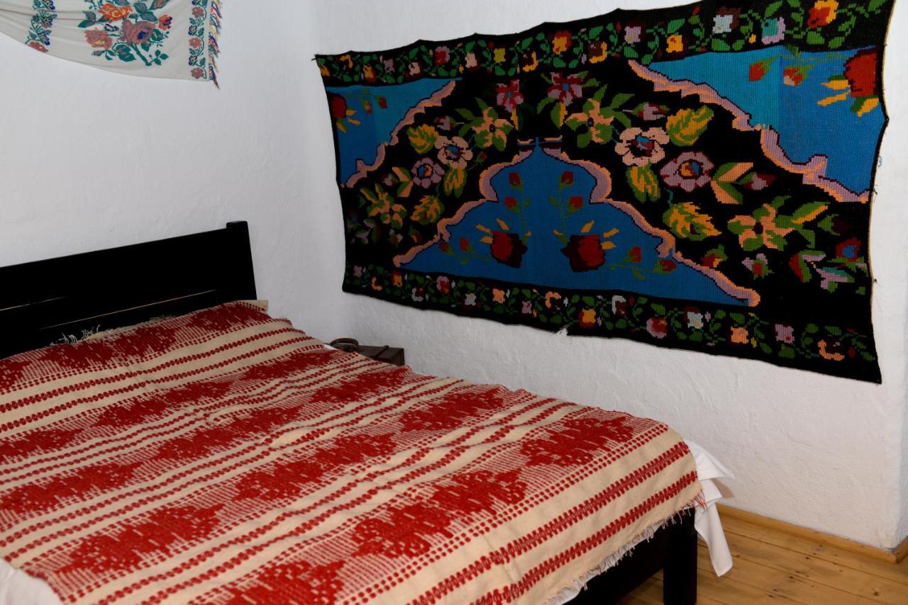 Satu Muscelean Hotell Albestii de Muscel Exteriör bild